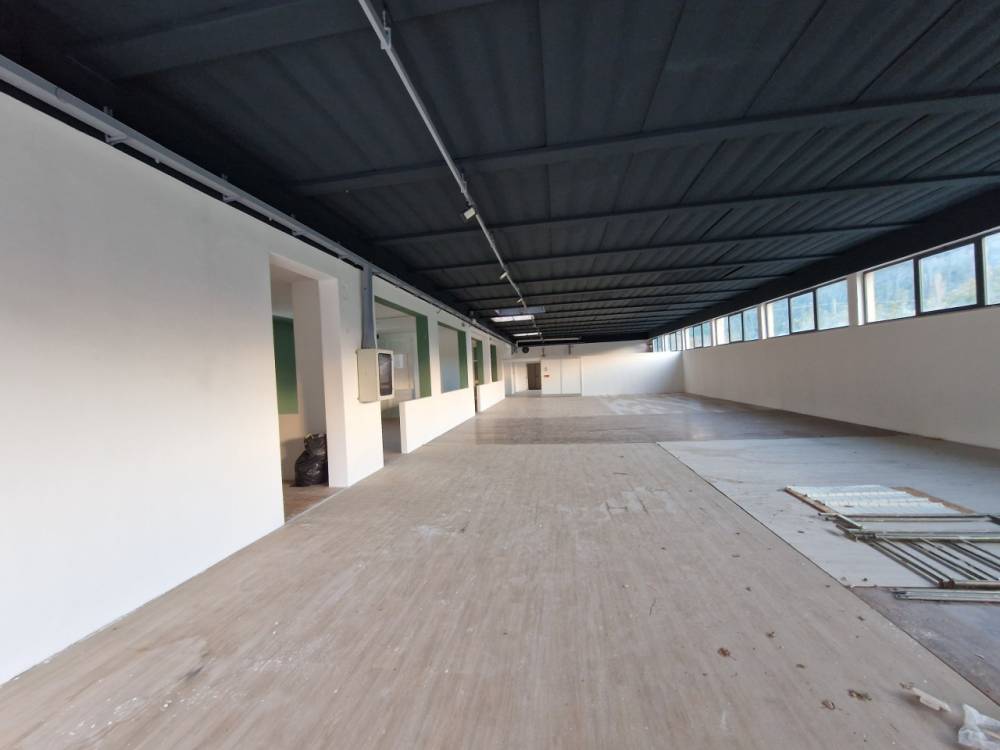 negozio in affitto a Lucca in zona Pontetetto