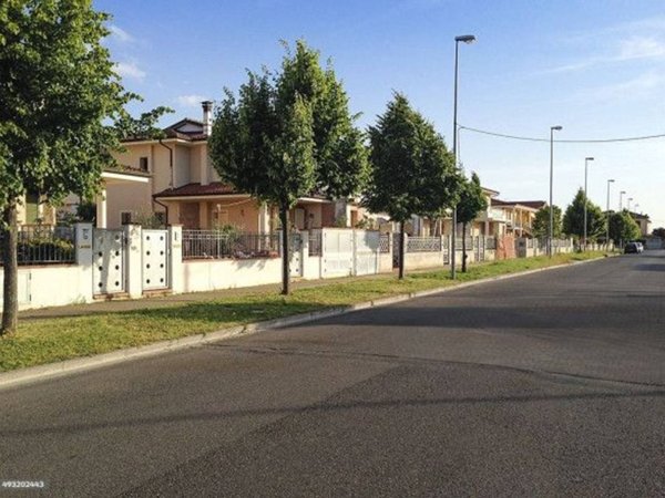 casa indipendente in affitto a Lucca in zona zona Arancio