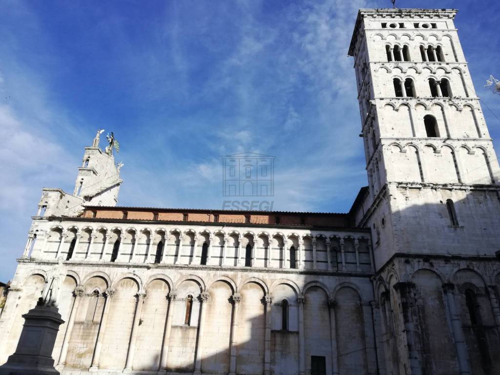 locale commerciale in affitto a Lucca in zona Centro Città