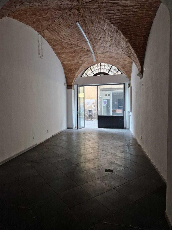 capannone in affitto a Lucca in zona Centro Città