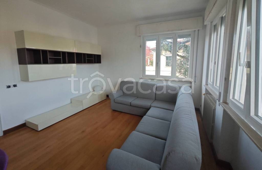 appartamento in affitto a Lucca in zona zona Arancio