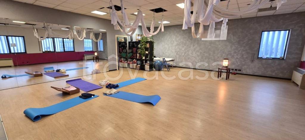 locale commerciale in affitto a Lucca in zona zona Mugnano