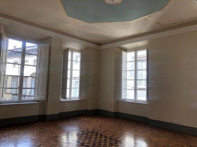 ufficio in affitto a Lucca in zona Centro Città