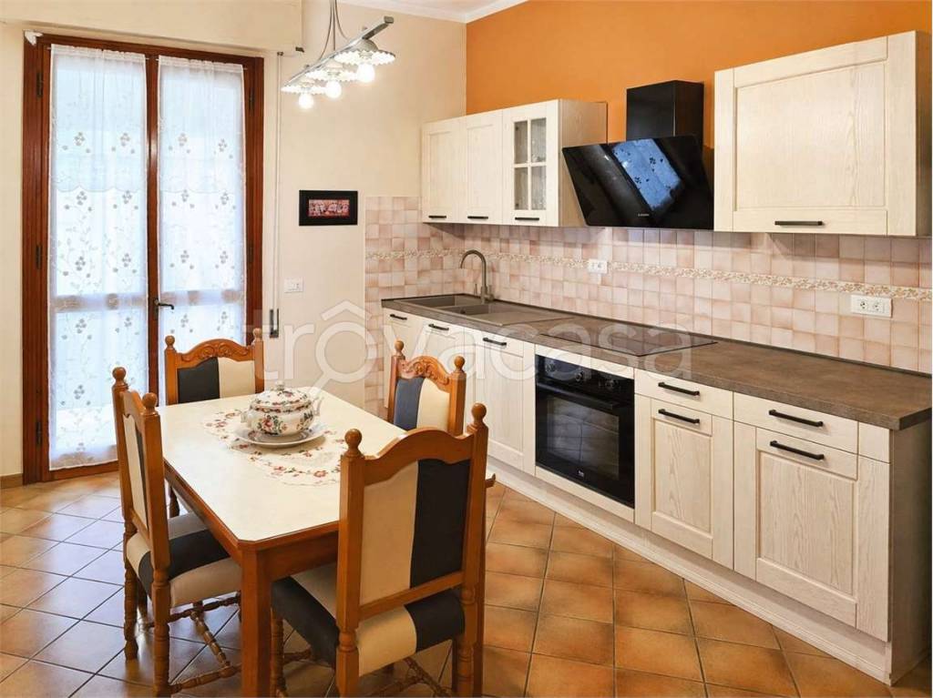 appartamento in affitto a Lucca in zona zona San Vito