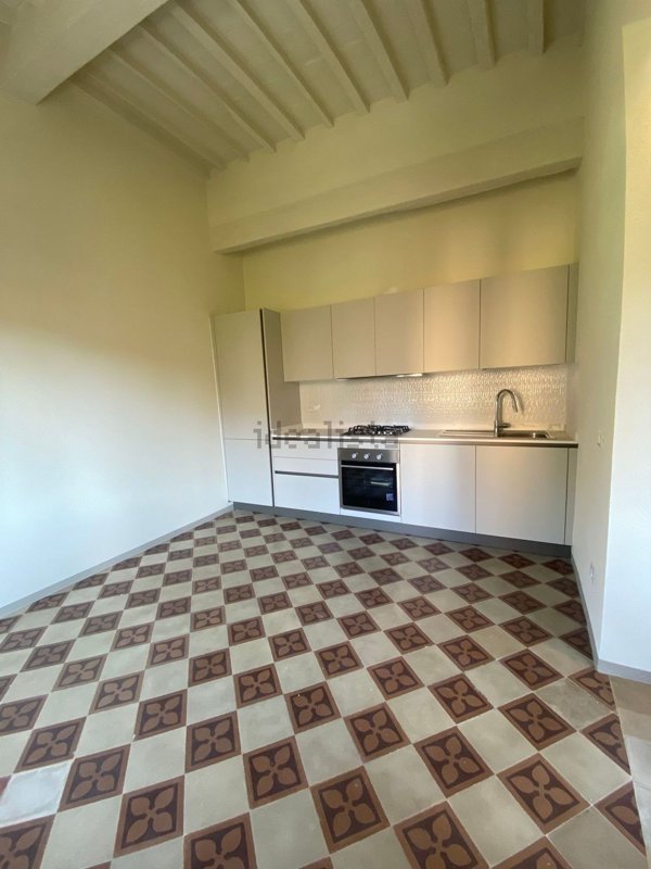 appartamento in affitto a Lucca in zona Centro Città