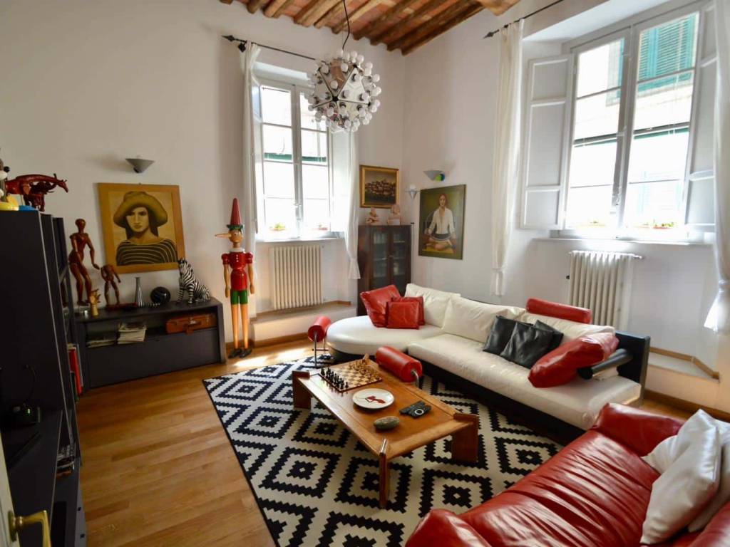 appartamento in affitto a Lucca in zona Centro Città