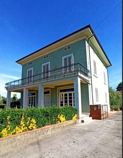 casa indipendente in affitto a Lucca in zona San Pietro a Vico
