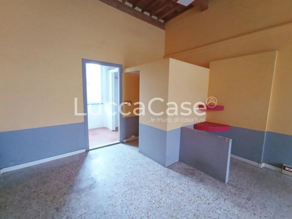 locale commerciale in affitto a Lucca in zona Centro Città