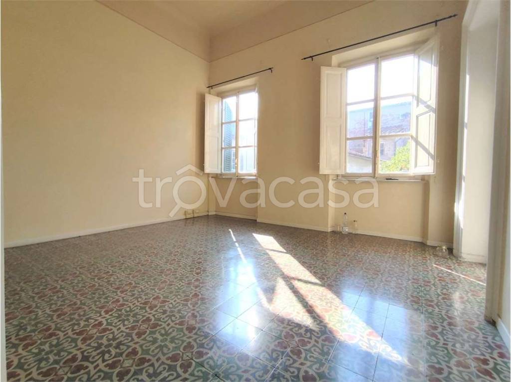 appartamento in affitto a Lucca in zona Centro Città