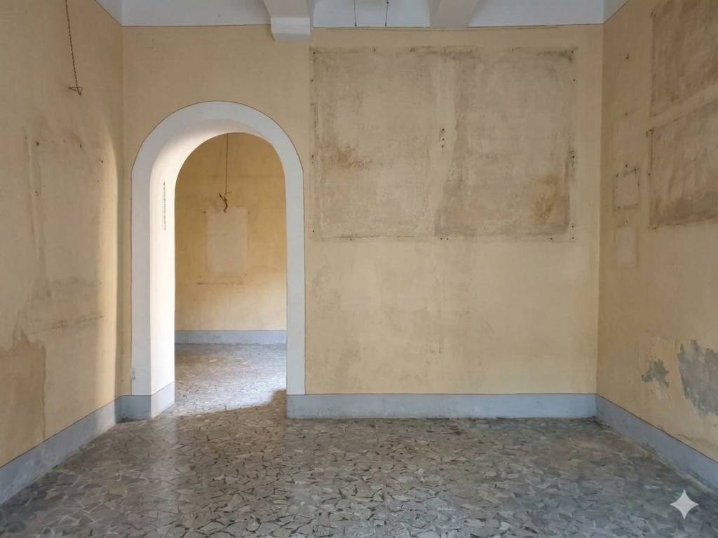 negozio in affitto a Lucca in zona Centro Città