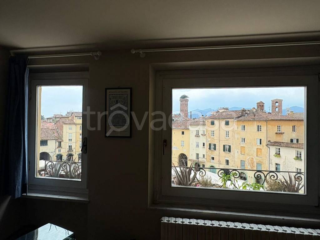 appartamento in affitto a Lucca in zona Centro Città