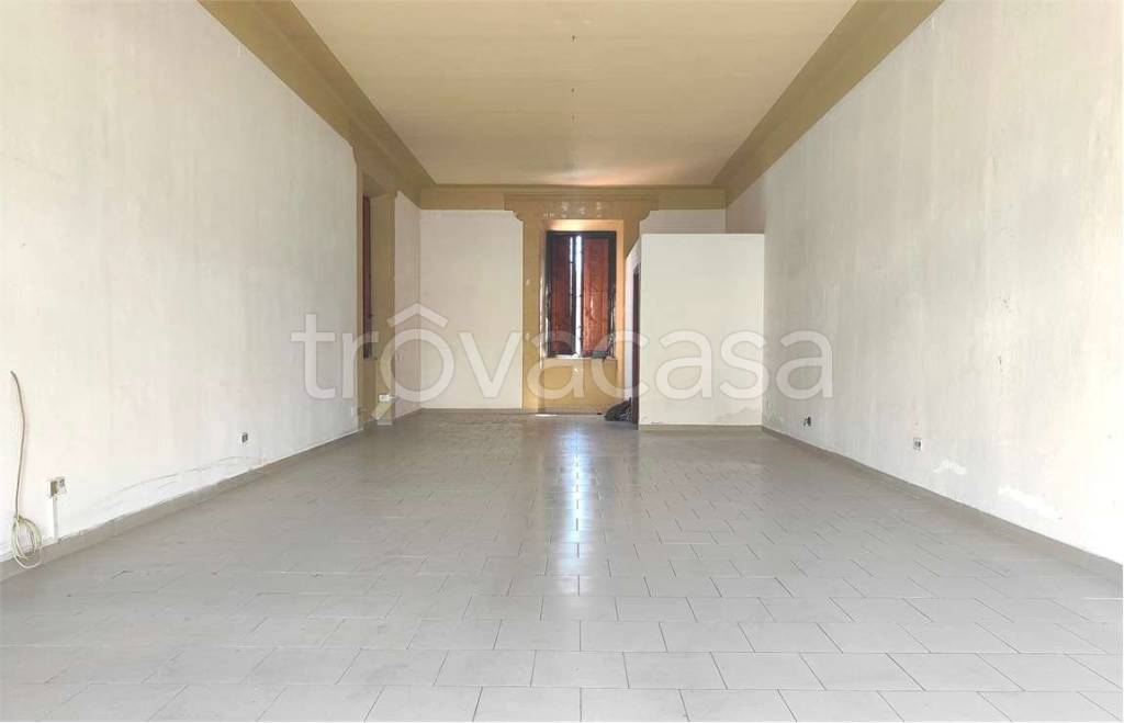 negozio in affitto a Lucca in zona Sant'Anna