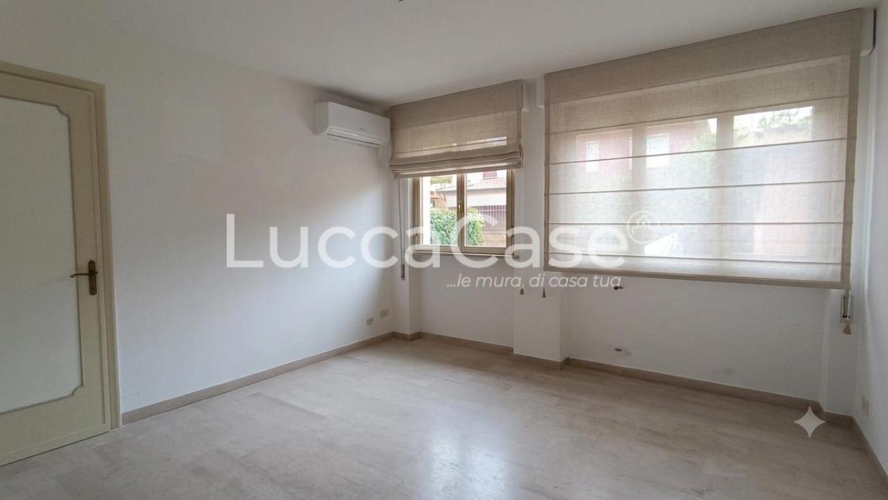 ufficio in affitto a Lucca in zona San Donato
