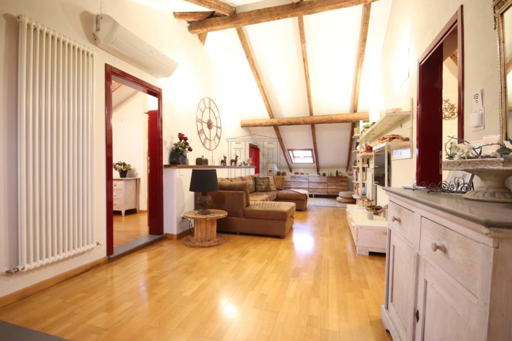 appartamento in affitto a Lucca in zona Centro Città