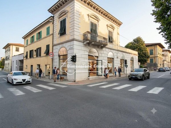 locale commerciale in affitto a Lucca