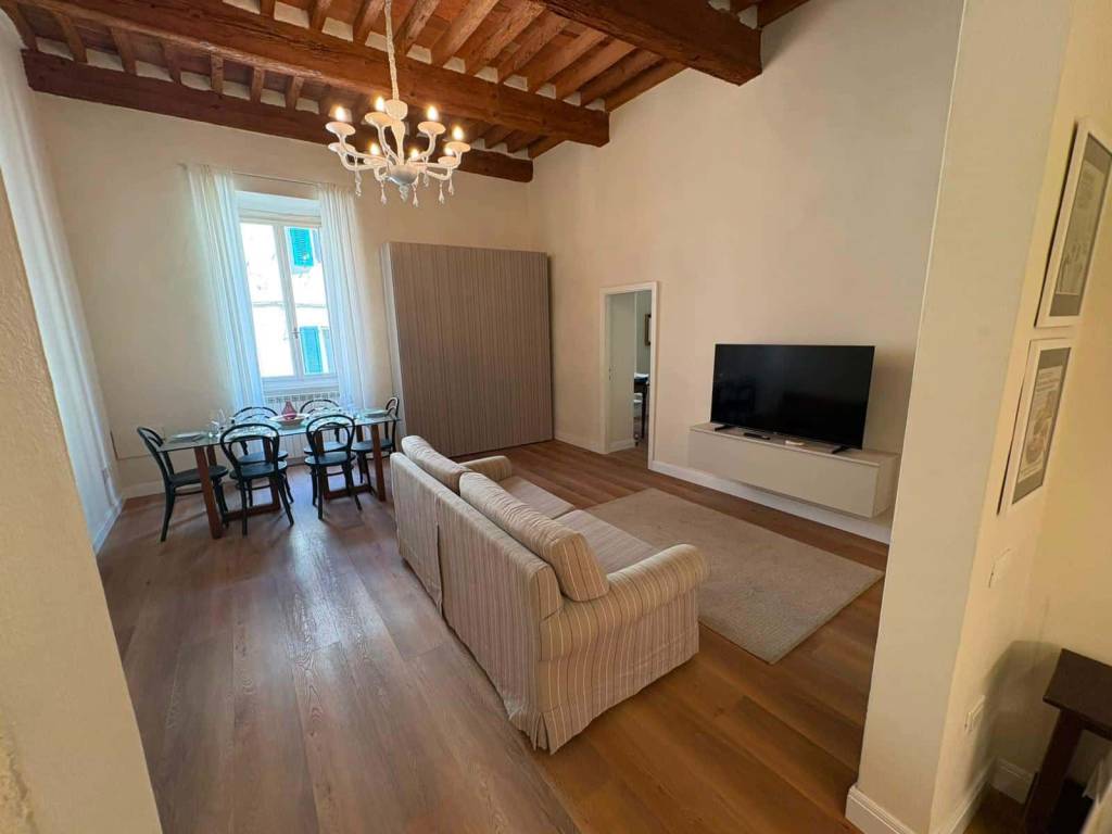 appartamento in affitto a Lucca in zona Centro Città