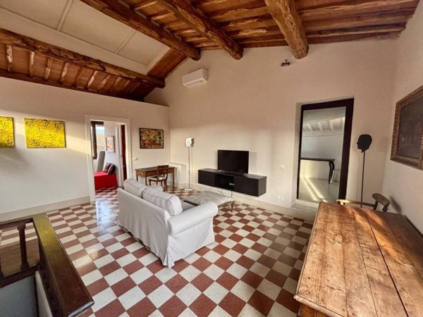 appartamento in affitto a Lucca in zona Centro Città