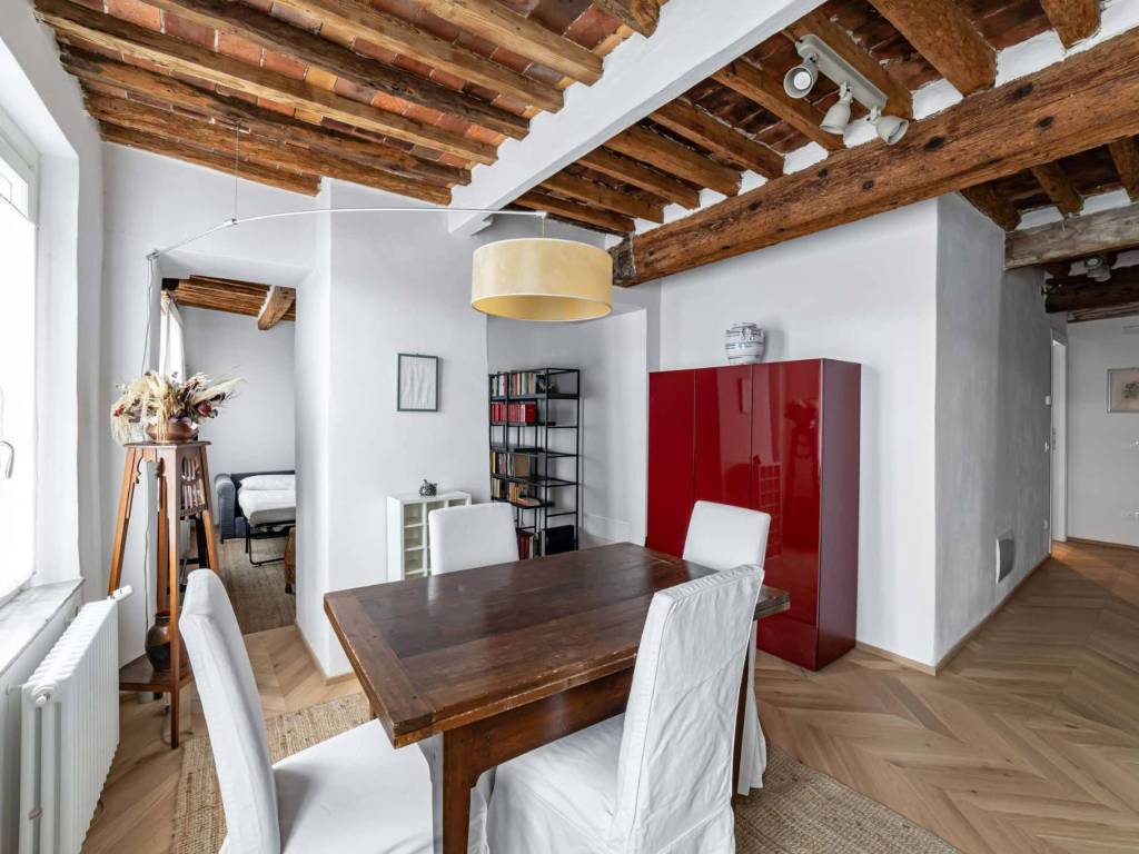 appartamento in affitto a Lucca in zona Centro Città