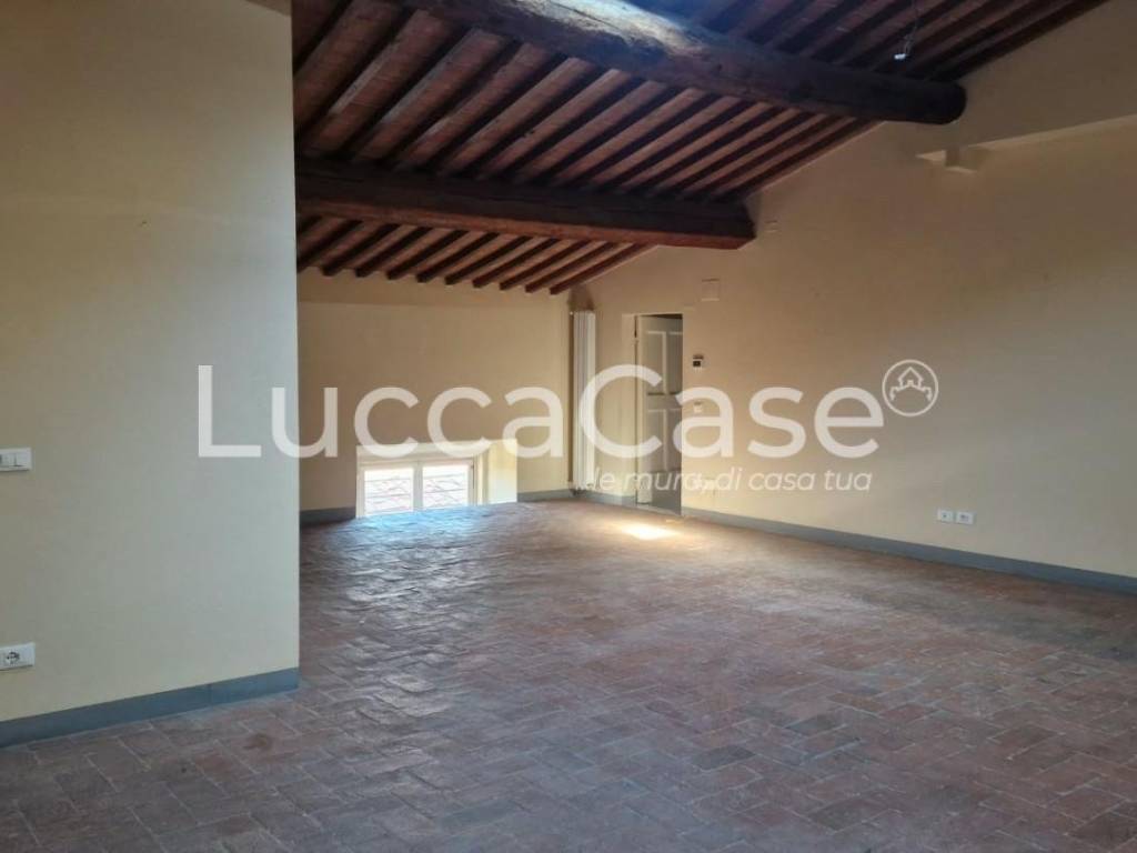 appartamento in affitto a Lucca in zona Centro Città