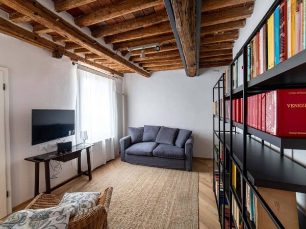 appartamento in affitto a Lucca in zona Centro Città