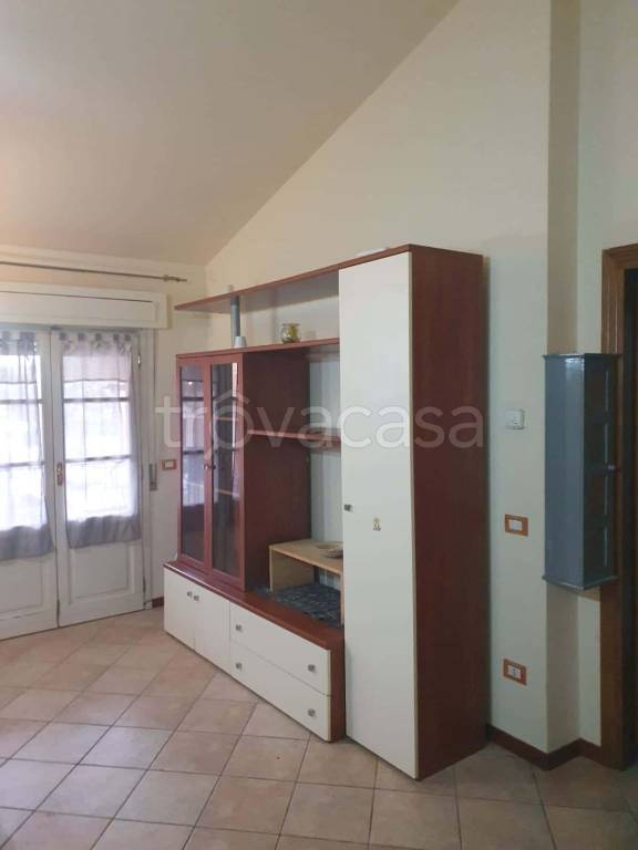 appartamento in affitto a Lucca in zona zona Arancio