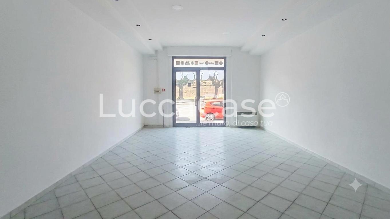 locale commerciale in affitto a Lucca in zona Centro Città