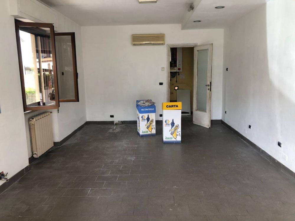 ufficio in affitto a Massarosa in zona Piano di Mommio