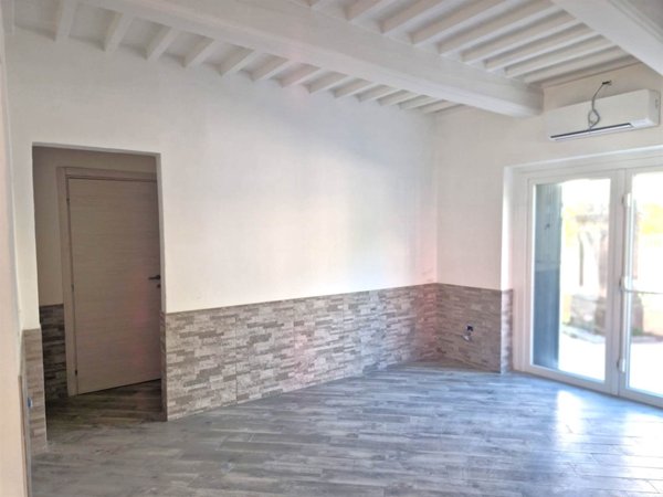 trivano in affitto a Massarosa in zona Quiesa