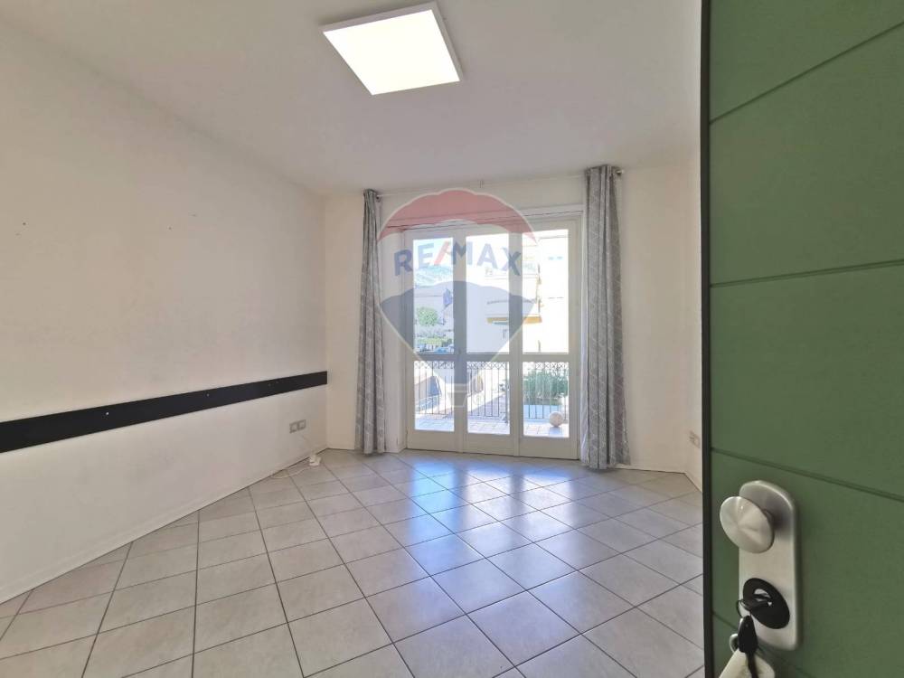 ufficio in affitto a Massarosa