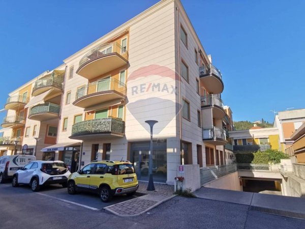 ufficio in affitto a Massarosa