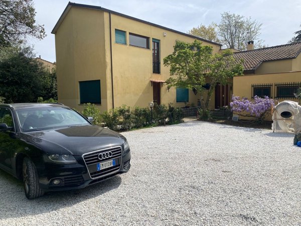 casa indipendente in affitto a Massarosa in zona Bozzano