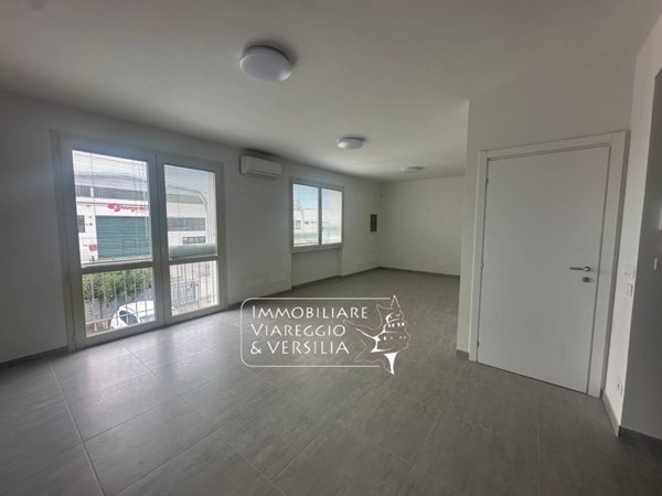 ufficio in affitto a Massarosa