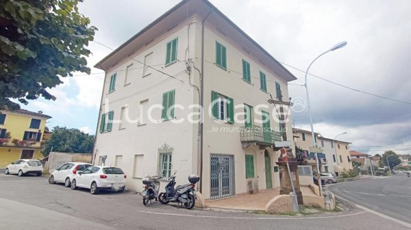 ufficio in affitto a Massarosa in zona Quiesa