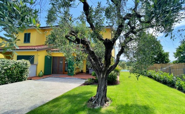 casa indipendente in affitto a Montecarlo