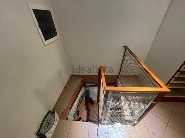 locale di sgombero in affitto a Montecarlo