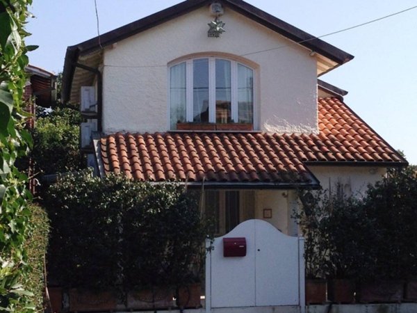 appartamento in affitto a Pietrasanta