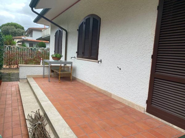 casa indipendente in affitto a Pietrasanta in zona Fiumetto