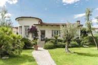 casa indipendente in affitto a Pietrasanta