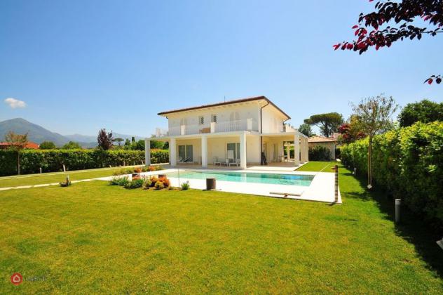 casa indipendente in affitto a Pietrasanta in zona Marina di Pietrasanta