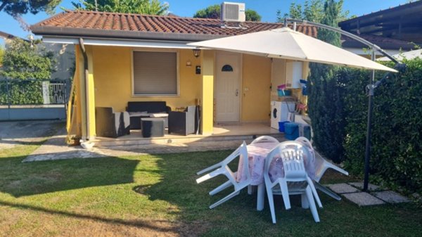 appartamento in affitto a Pietrasanta in zona Fiumetto