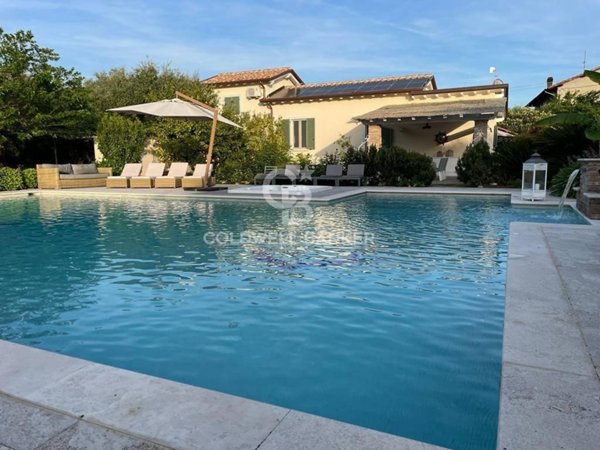 casa indipendente in affitto a Pietrasanta