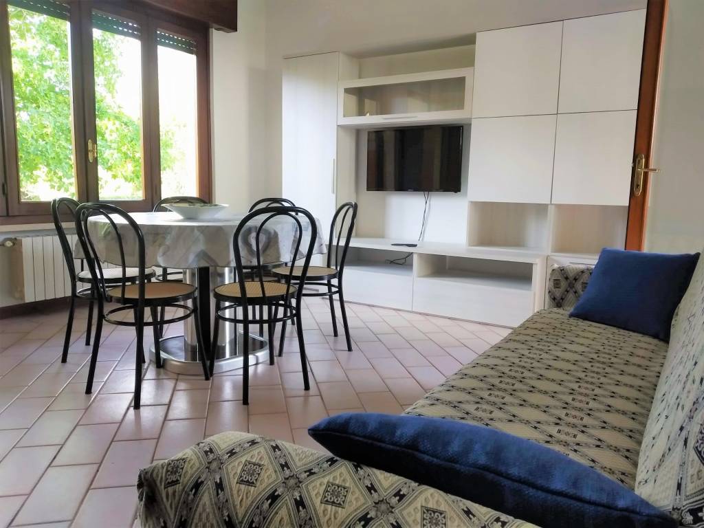 casa indipendente in affitto a Pietrasanta in zona Fiumetto