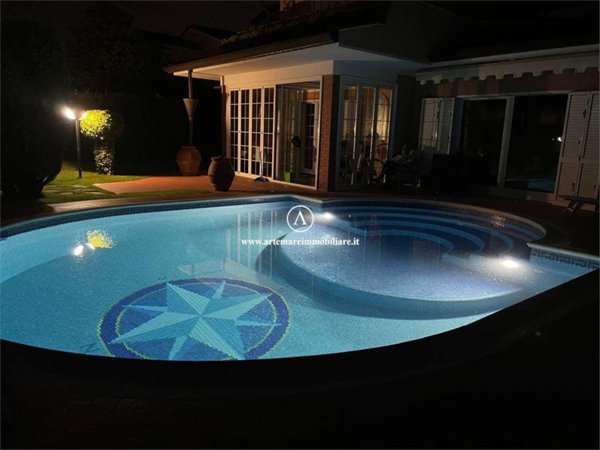 casa indipendente in affitto a Pietrasanta in zona Marina di Pietrasanta
