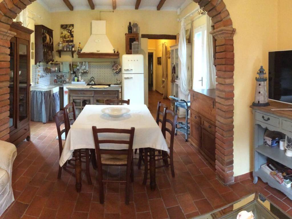casa indipendente in affitto a Pietrasanta