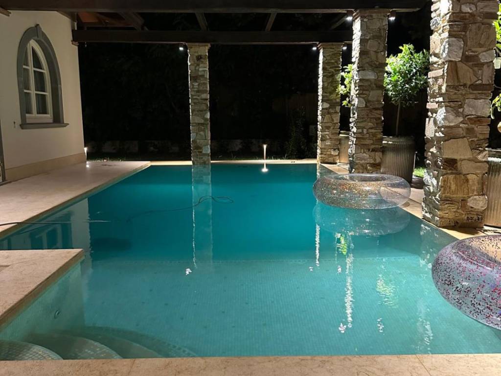 casa indipendente in affitto a Pietrasanta in zona Tonfano