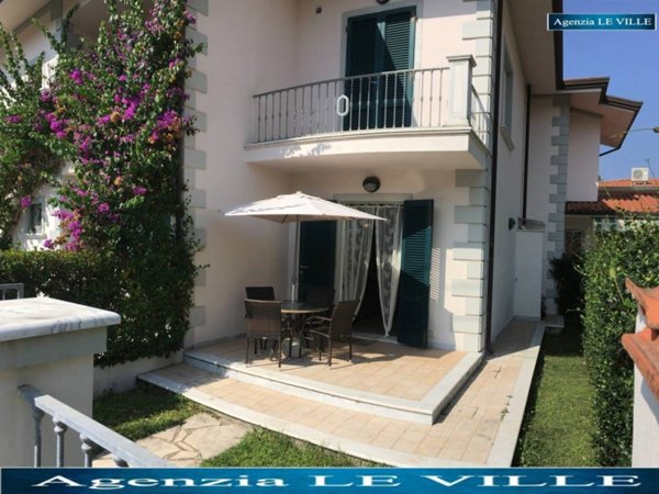 appartamento in affitto a Pietrasanta in zona Marina di Pietrasanta