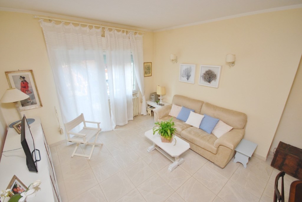 appartamento in affitto a Pietrasanta in zona Marina di Pietrasanta