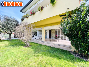 casa indipendente in affitto a Pietrasanta in zona Tonfano