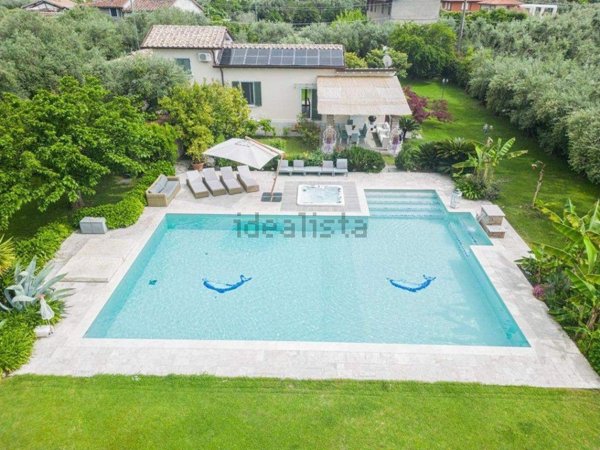 casa indipendente in affitto a Pietrasanta