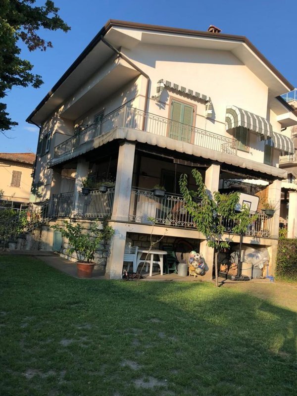 casa indipendente in affitto a Pietrasanta in zona Fiumetto